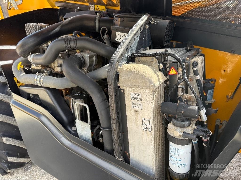 JCB 540-140 Teleskopiskie manipulatori