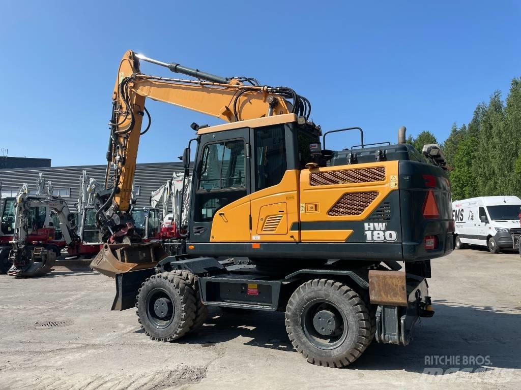 Hyundai HW 180 Ekskavatori uz riteņiem
