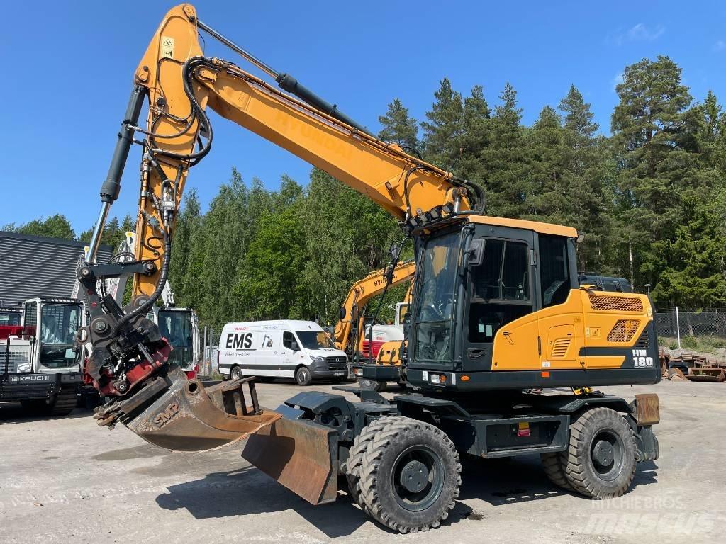 Hyundai HW 180 Ekskavatori uz riteņiem