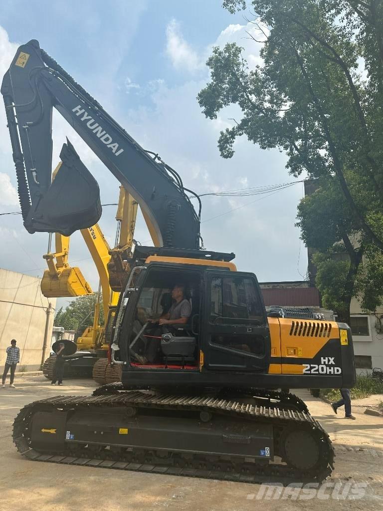 Hyundai HX220HD Vidēja lieluma ekskavatori 7 t - 12 t