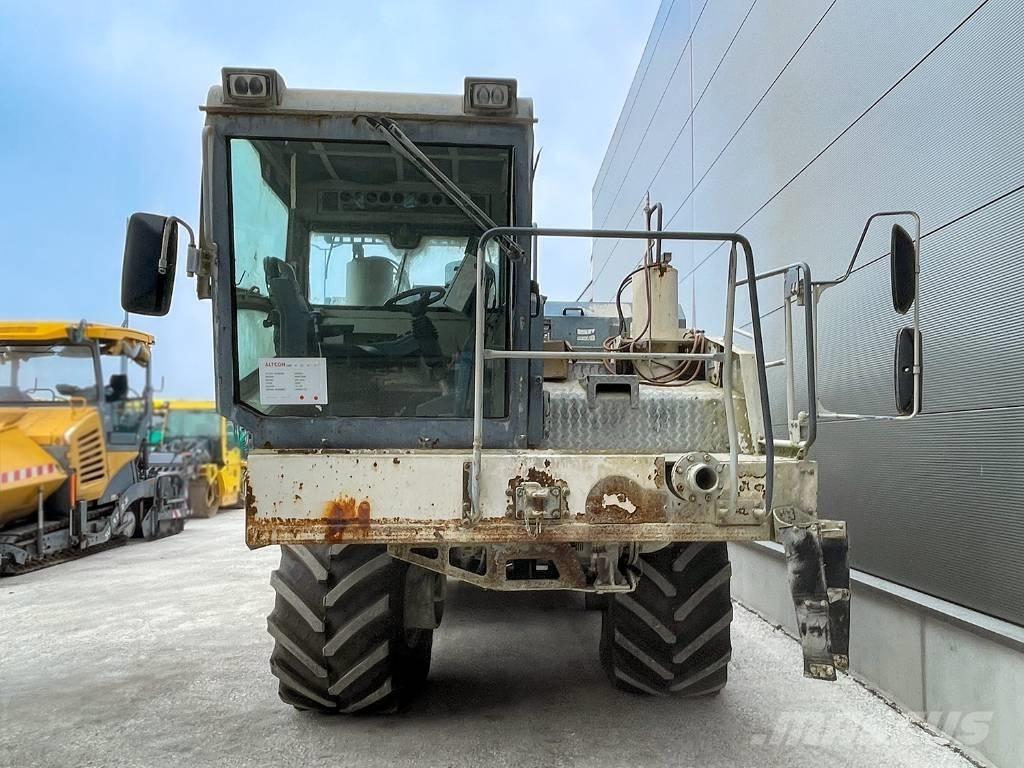 Wirtgen WR 2400 Asfalta savācējs