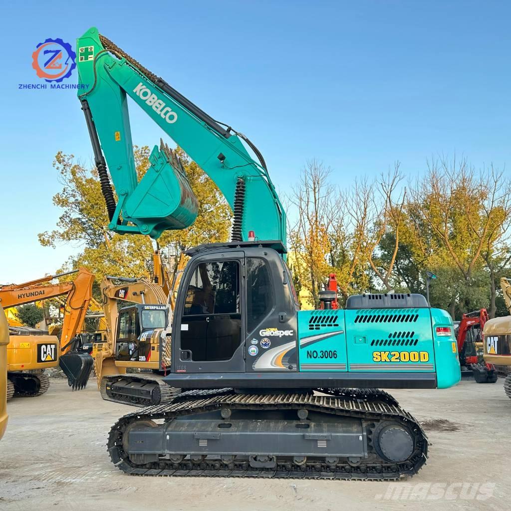 Kobelco SK 200 Kāpurķēžu ekskavatori
