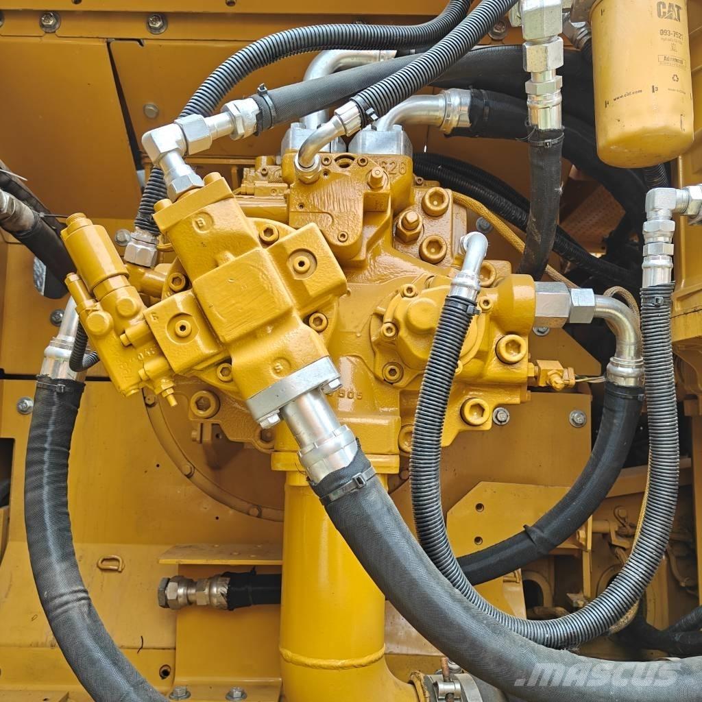 CAT 336D2 Kāpurķēžu ekskavatori