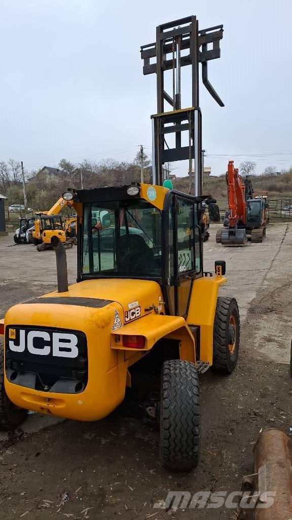 JCB 930 Apvidus autokrāvējs
