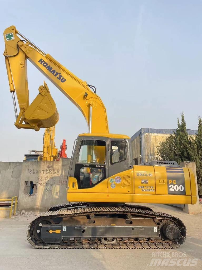 Komatsu PC 200-7 Kāpurķēžu ekskavatori