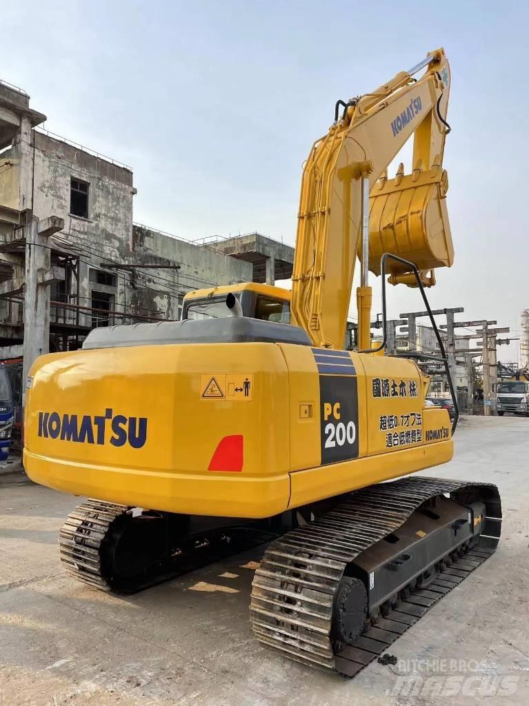 Komatsu PC 200-7 Kāpurķēžu ekskavatori