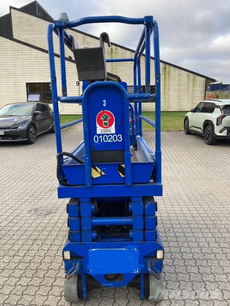 UpRight MX19 Šķerveida pacēlāji