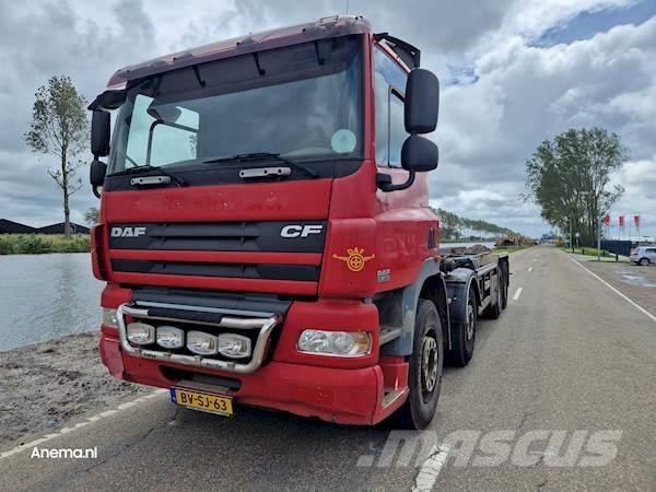 DAF CF 85 8X2 360 Treileri ar āķi