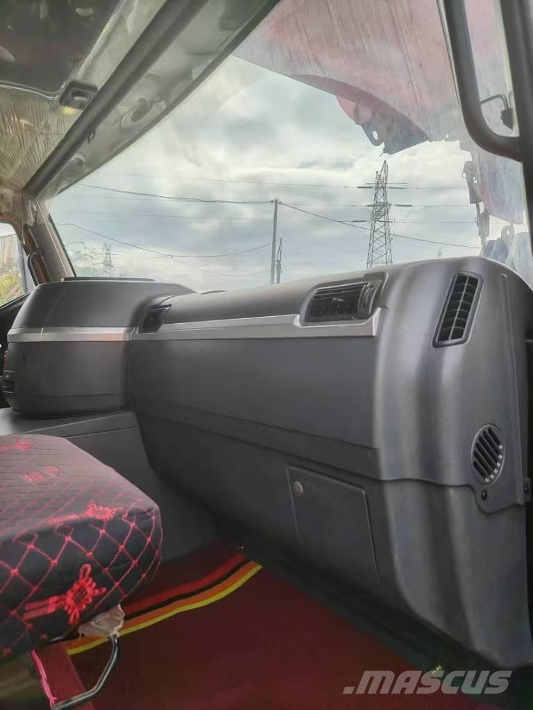 Sany STC1300C8 Visurgājēji celtņi