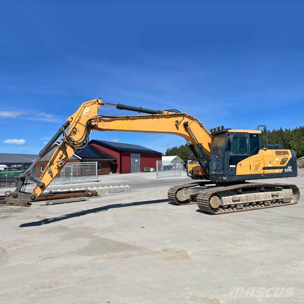 Hyundai HX220L Kāpurķēžu ekskavatori
