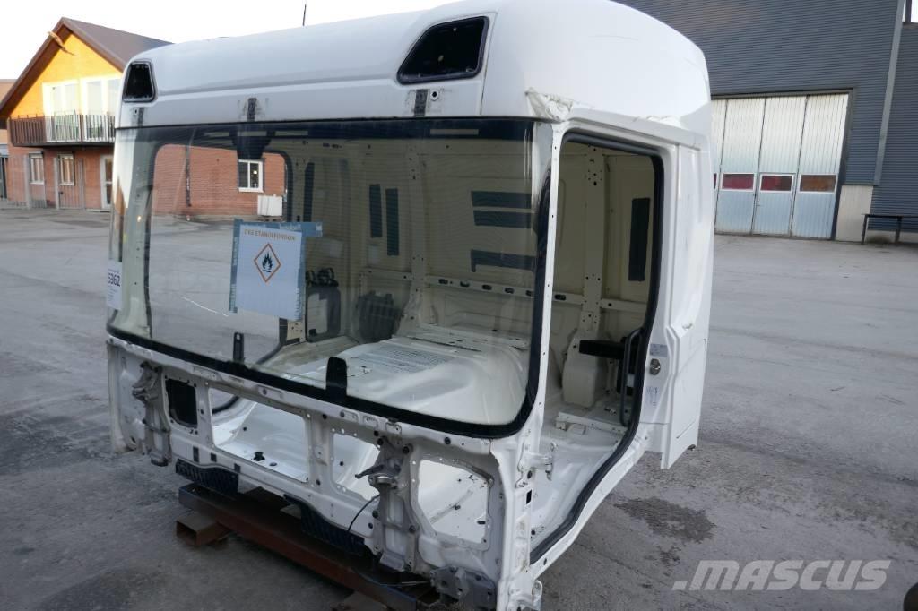 Scania P 410 Kabīnes un interjers