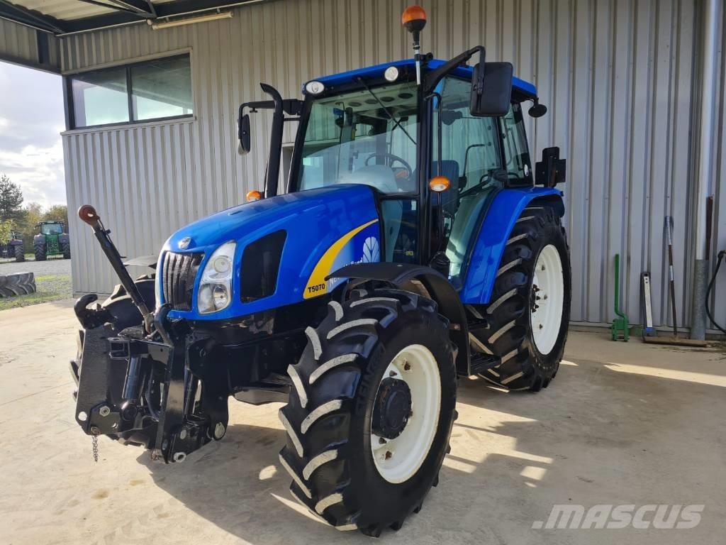 New Holland T 5070 Traktori
