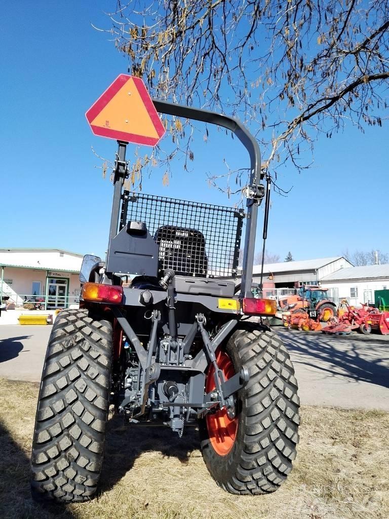 Kubota B2261 H Rops Kompaktie traktori