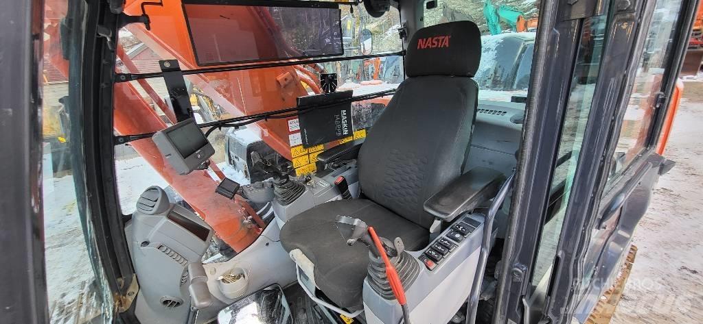 Hitachi ZX 210 LC-6 Kāpurķēžu ekskavatori