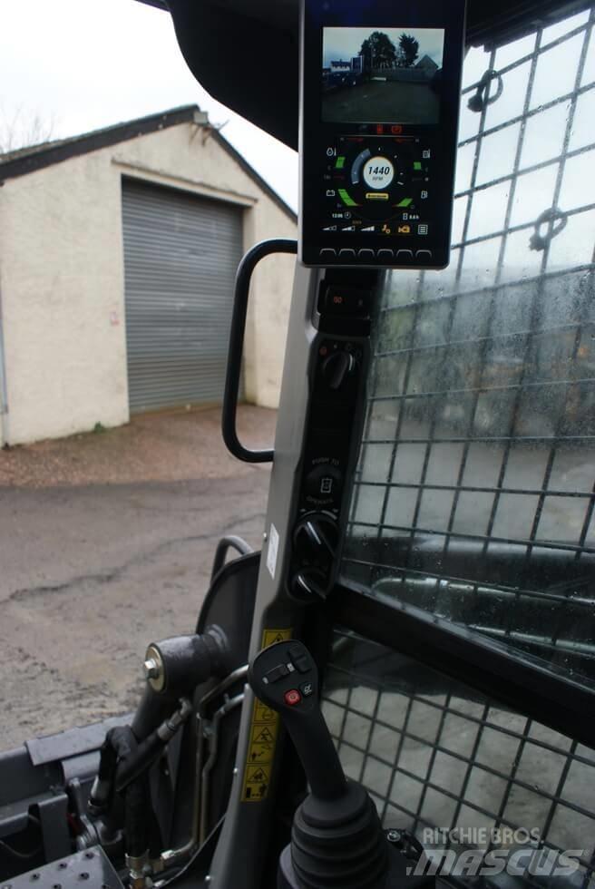 New Holland L 318 Mini iekrāvēji