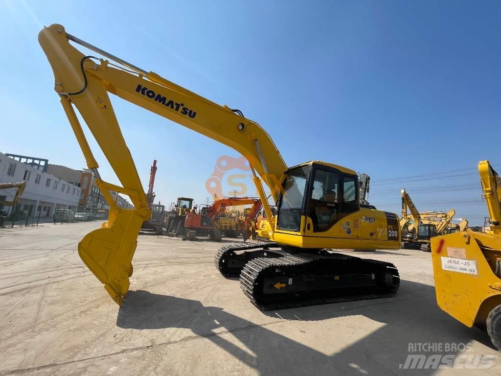 Komatsu PC 200 Kāpurķēžu ekskavatori