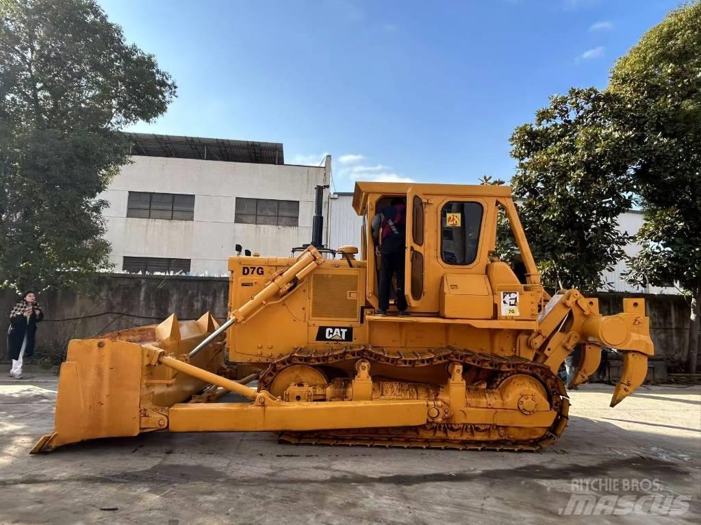 CAT D 7 G Kāpurķēžu buldozeri