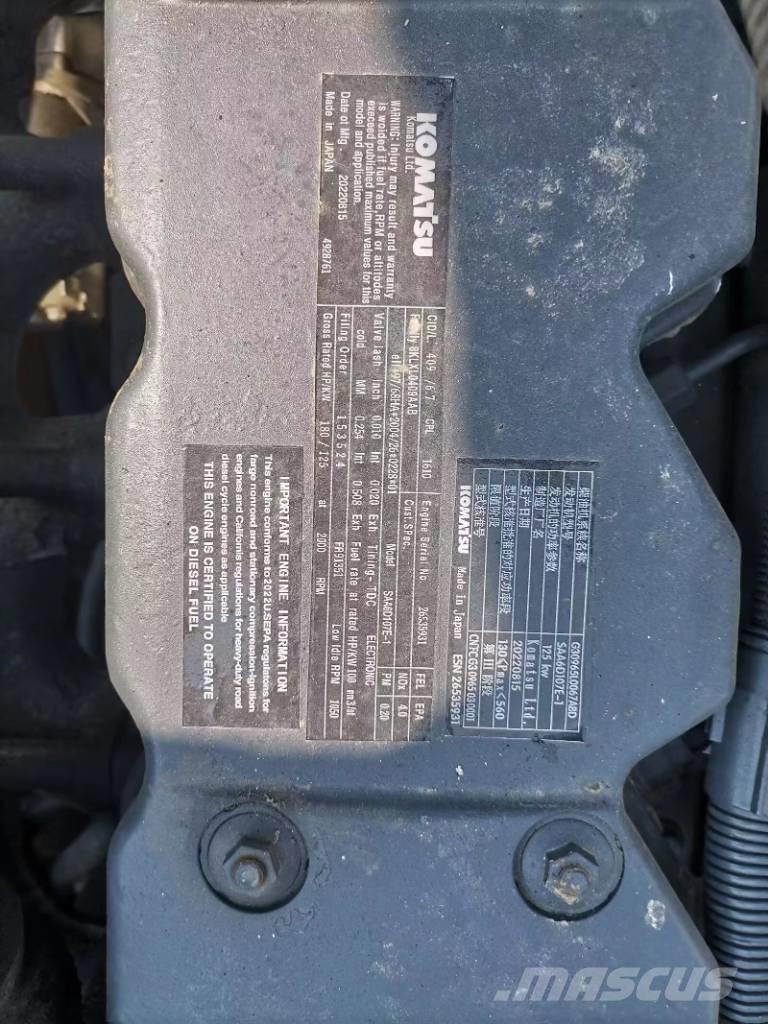 Komatsu PC 220-8 Kāpurķēžu ekskavatori