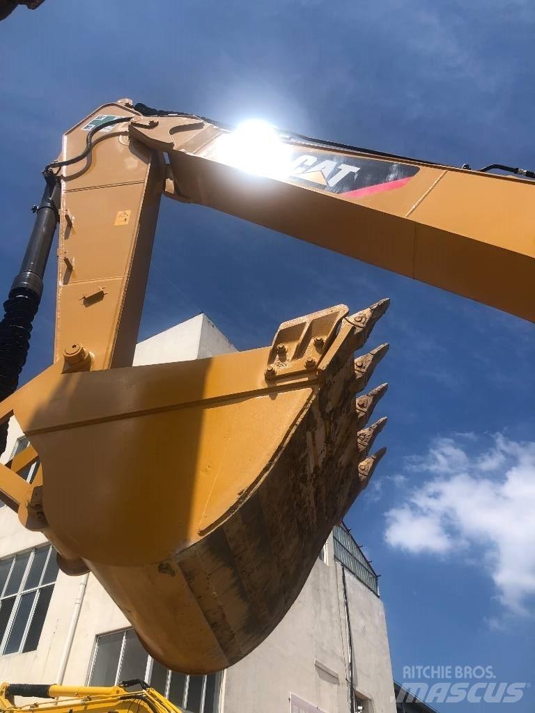 CAT 320 B L Kāpurķēžu ekskavatori