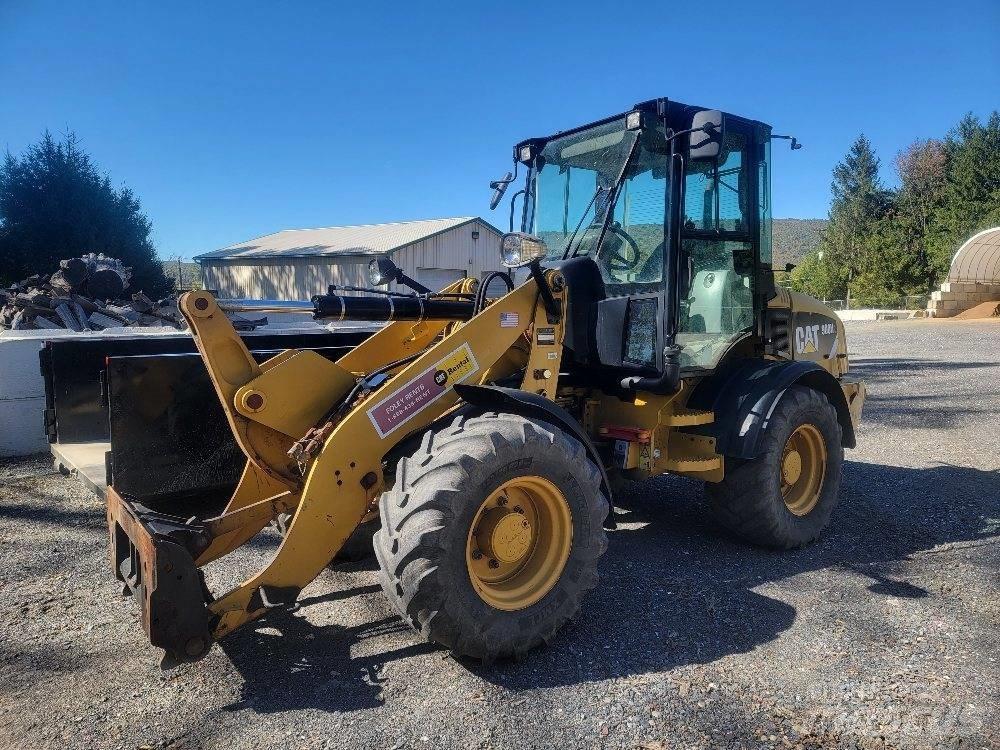 CAT 908 H 2 Iekrāvēji uz riteņiem