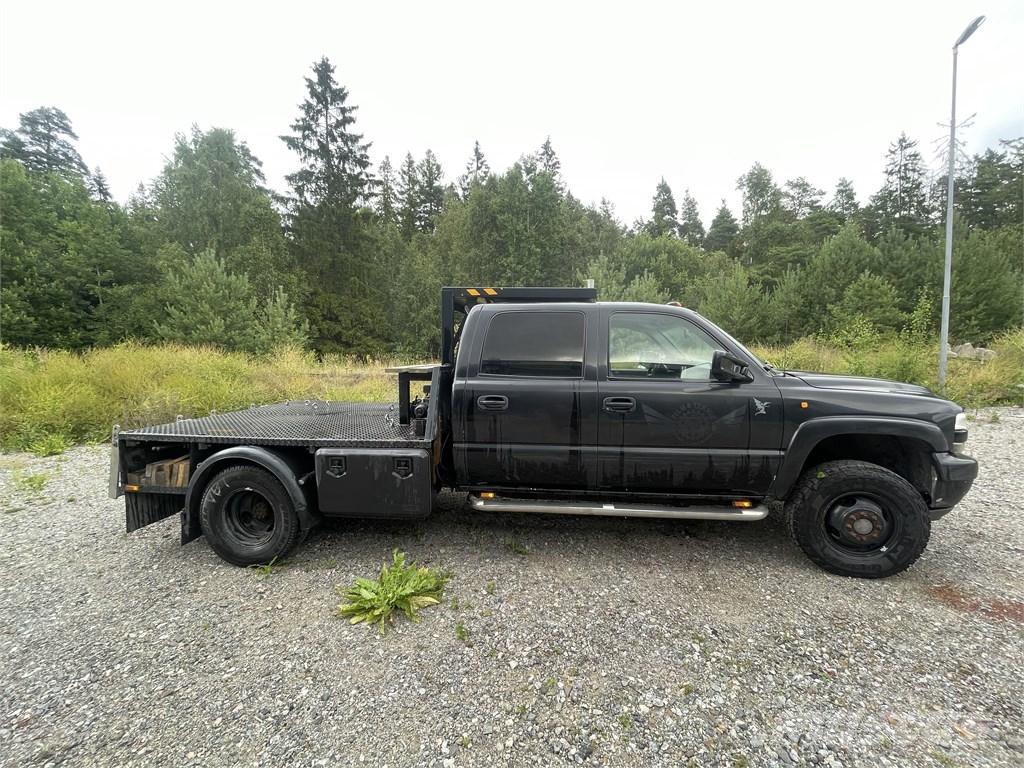 Chevrolet 4x4 3500 Evakuators ar manipulatoru