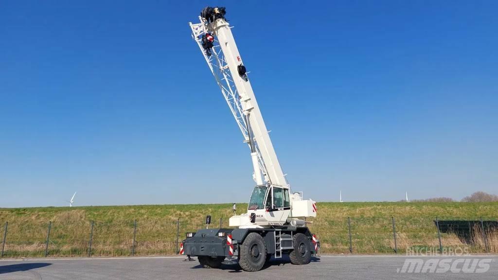 Terex RC30 Celtņi nelīdzenām virsmām