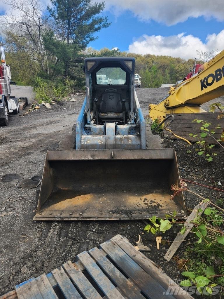 Bobcat 863 Lietoti riteņu kompaktiekrāvēji
