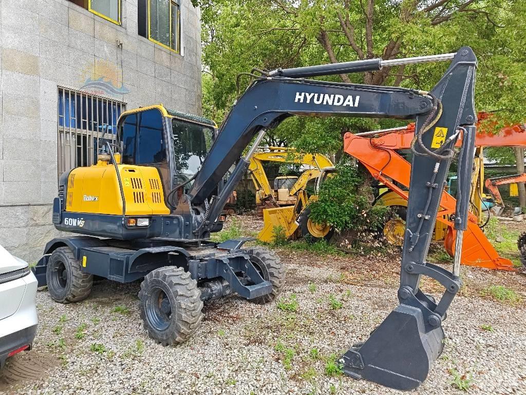 Hyundai R 60W Ekskavatori uz riteņiem