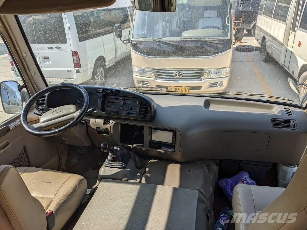 Toyota Coaster Bus Mikroautobusi