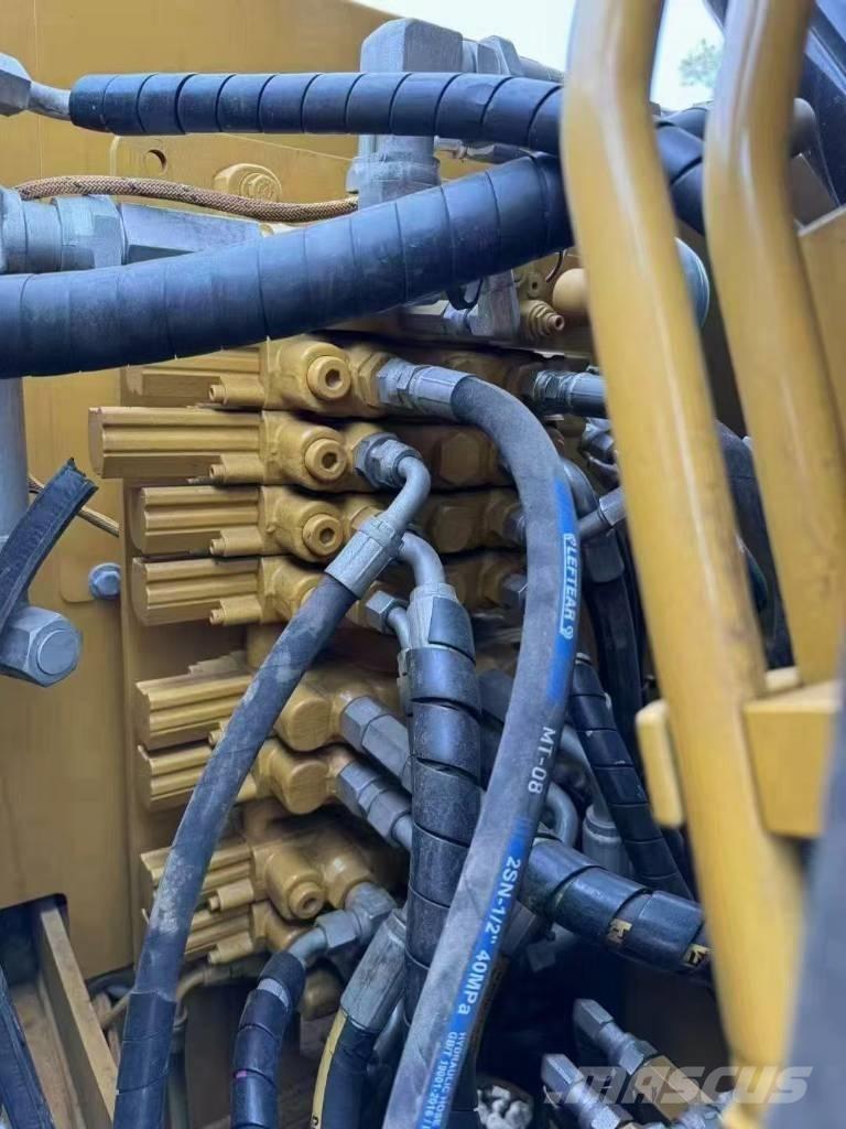 CAT 308E Kāpurķēžu ekskavatori