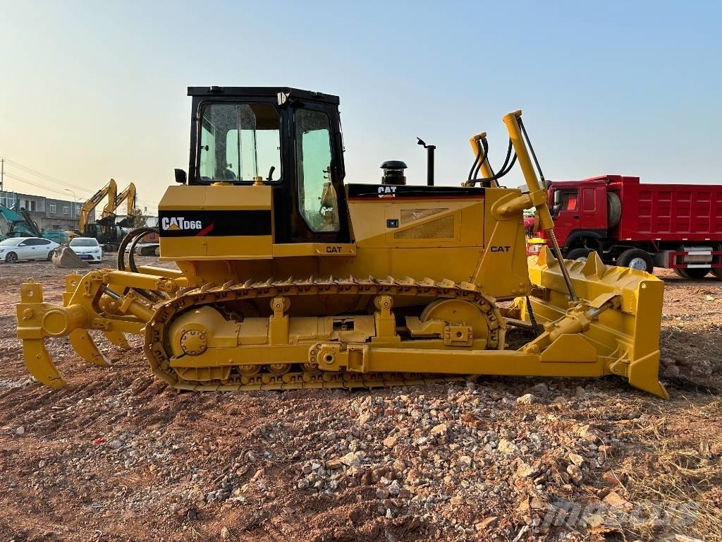 CAT D6G Kāpurķēžu buldozeri