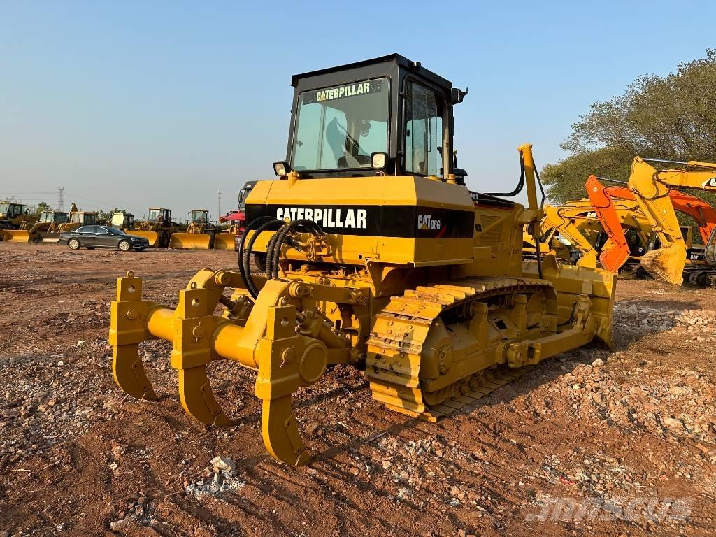 CAT D6G Kāpurķēžu buldozeri