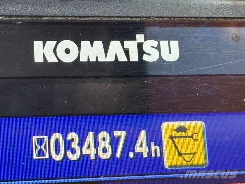 Komatsu PW180-11 Ekskavatori uz riteņiem