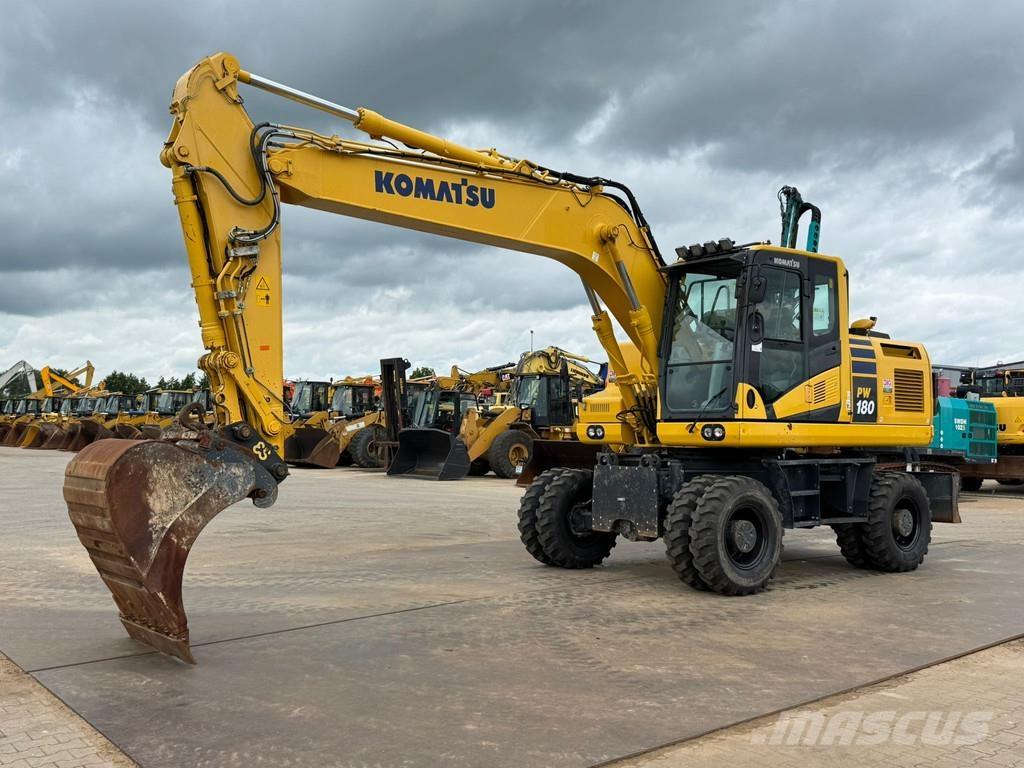 Komatsu PW180-11 Ekskavatori uz riteņiem