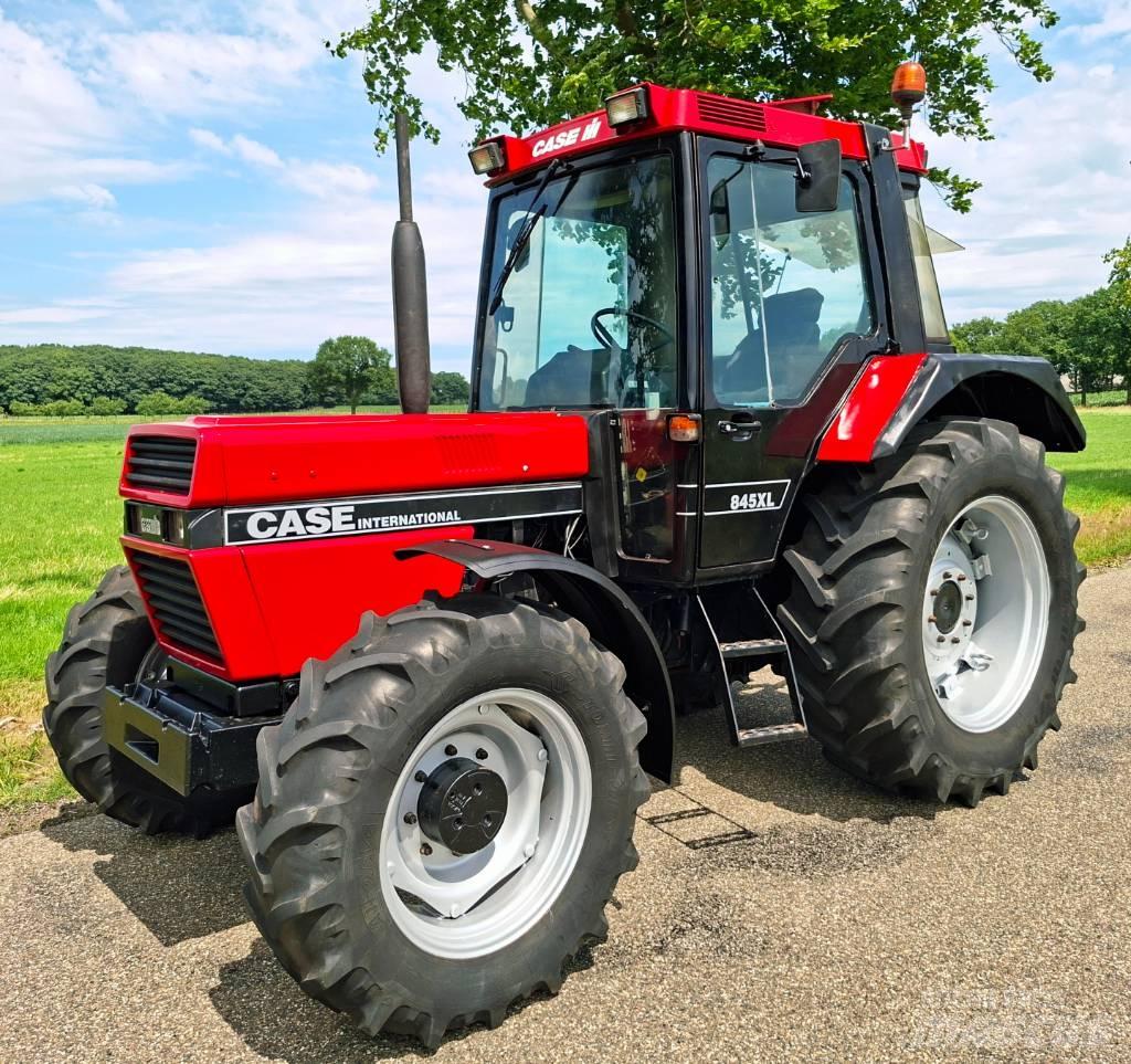 Case IH 845 xl Traktori