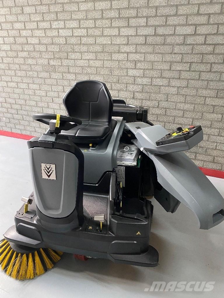 Kärcher KM 105/100 R Ielu tīrīšanas mašīnas