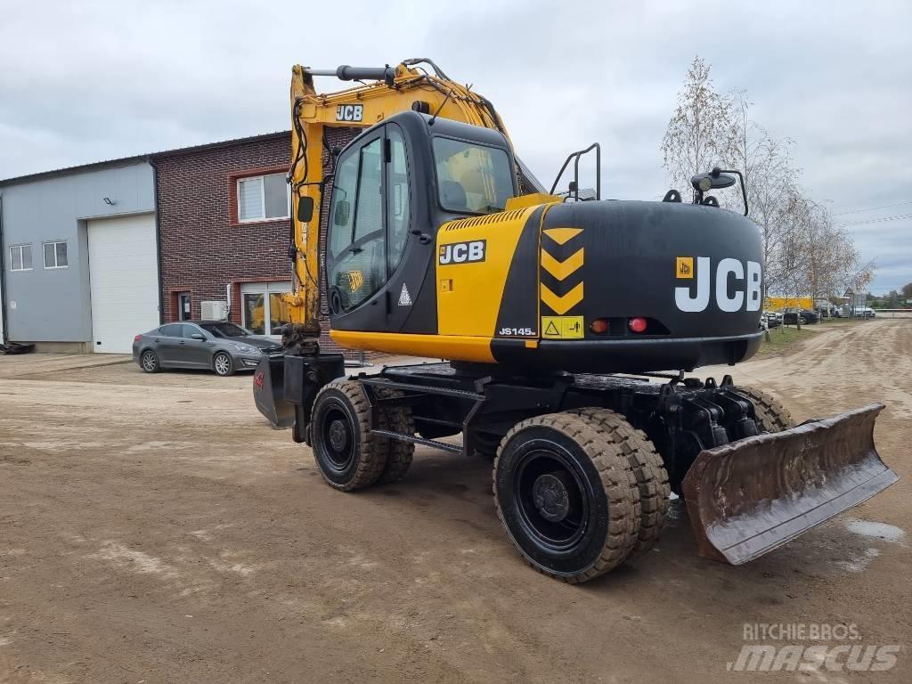 JCB JS 145 W Ekskavatori uz riteņiem