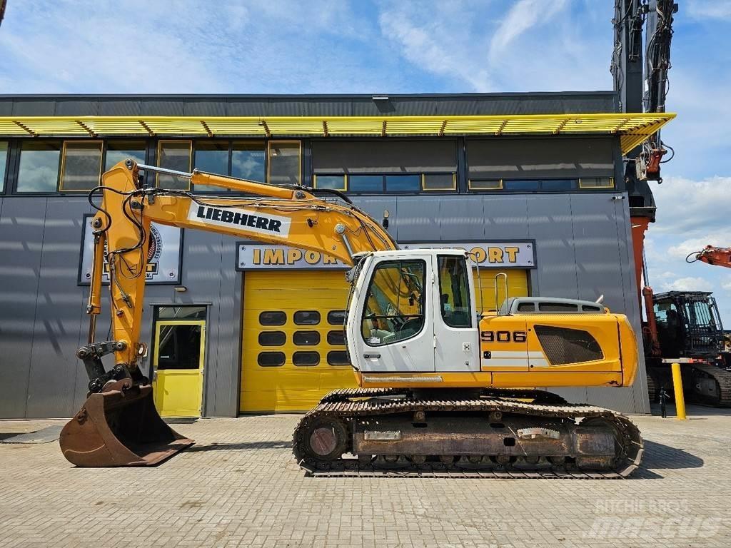 Liebherr 906 Kāpurķēžu ekskavatori