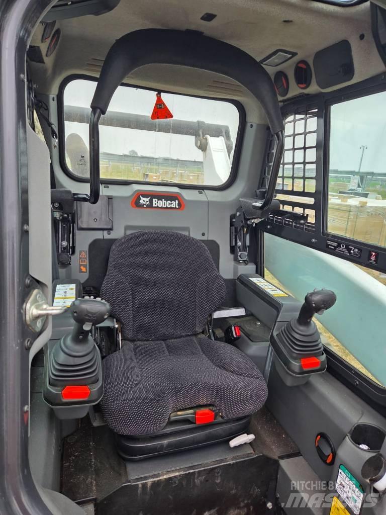 Bobcat T 76 Lietoti riteņu kompaktiekrāvēji