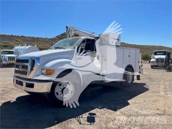 Ford F750 Būvniecība- Citi