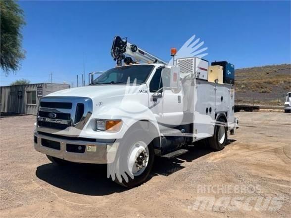 Ford F750 Būvniecība- Citi