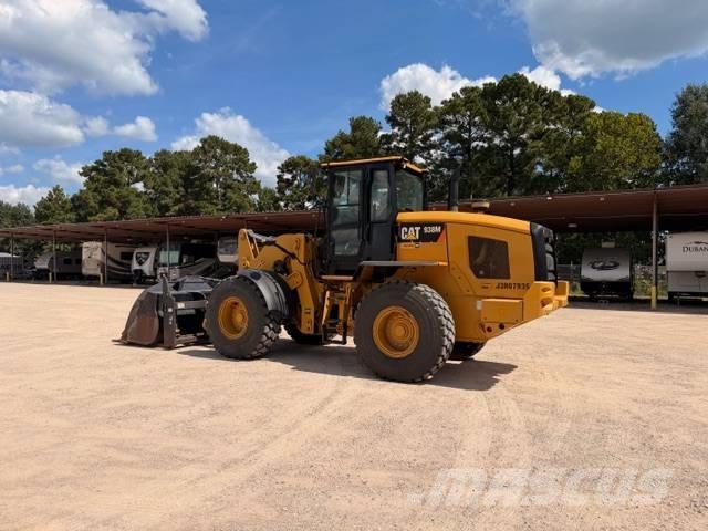 CAT 938M Iekrāvēji uz riteņiem