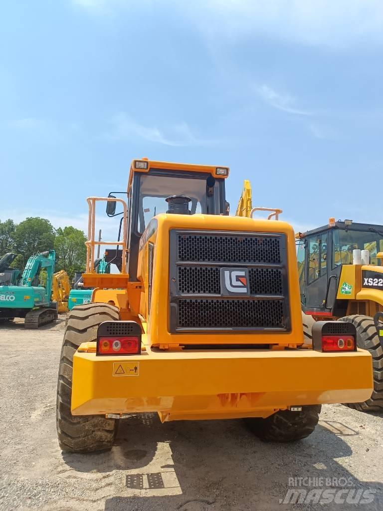 LiuGong 856 Iekrāvēji uz riteņiem
