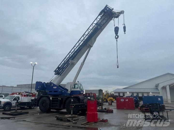 Tadano GR-1000XL Celtņi nelīdzenām virsmām