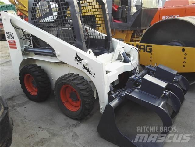Bobcat S 250 Lietoti riteņu kompaktiekrāvēji