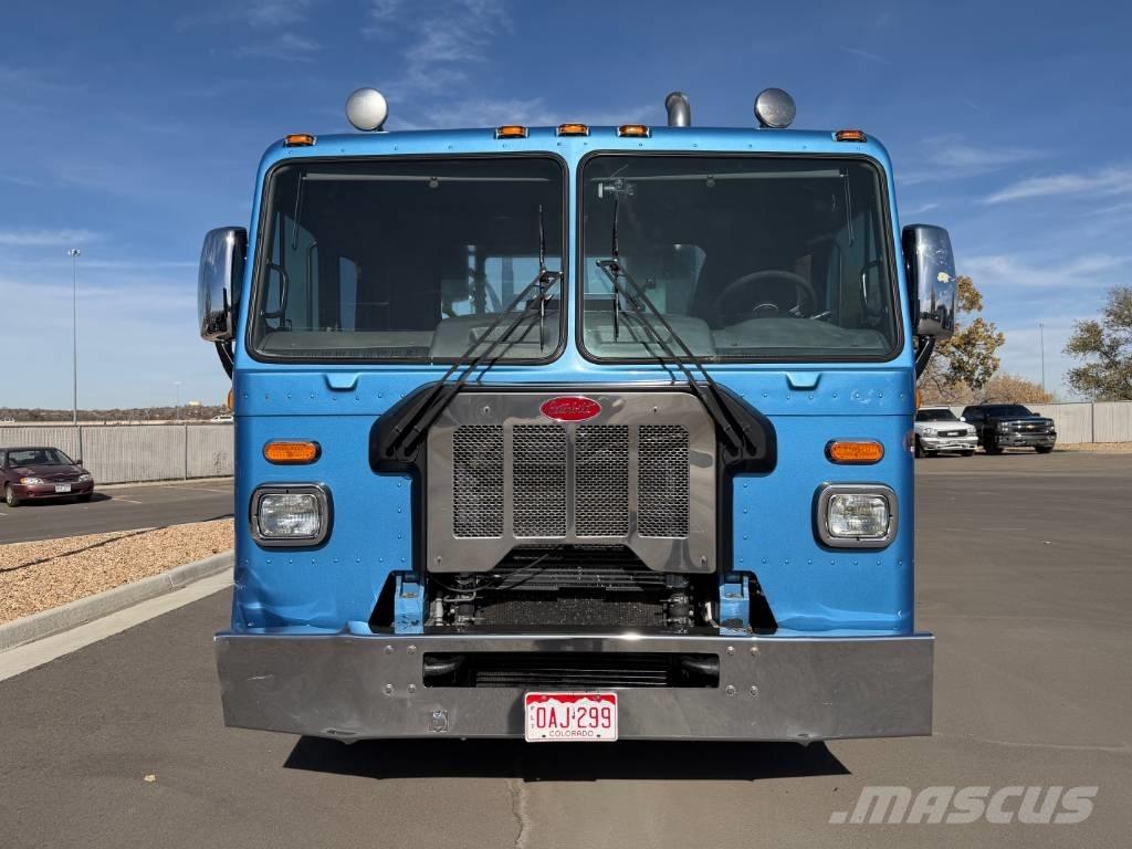 Peterbilt 320 Kabeļu pacēlājs nomontējamām kravas mašīnām