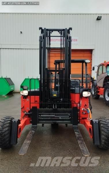 Manitou TMM25 Kravas mašīnām piestiprināmie pacēlāji