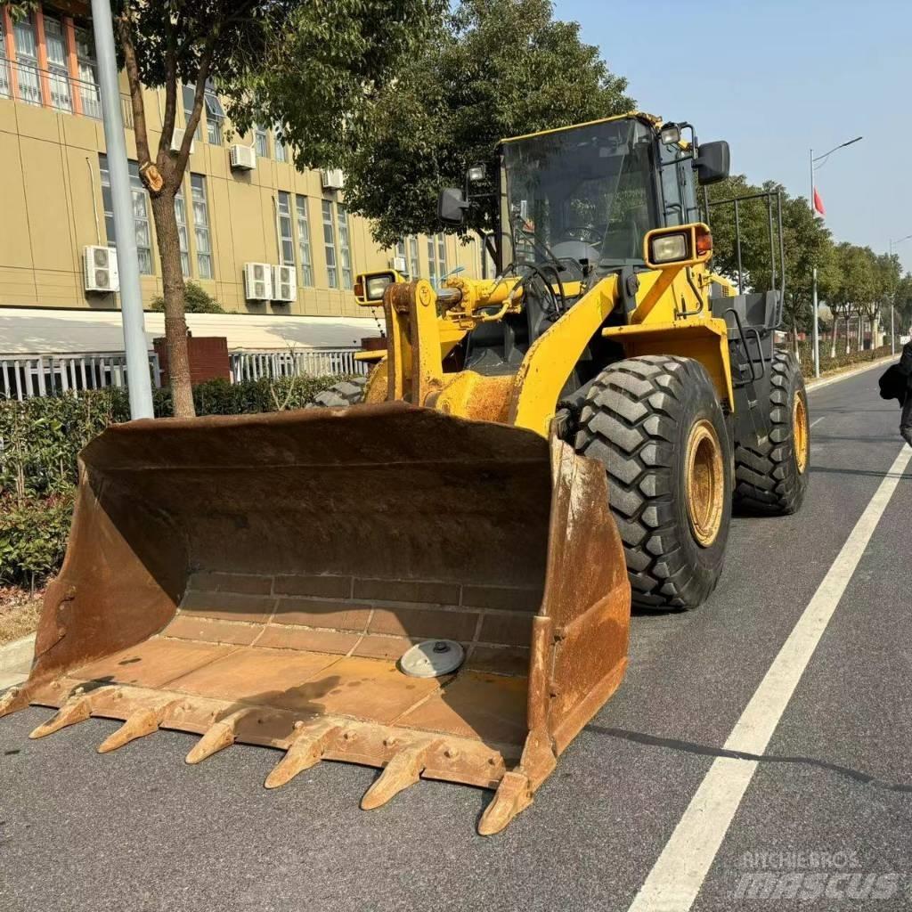 Komatsu 380-6 Iekrāvēji uz riteņiem