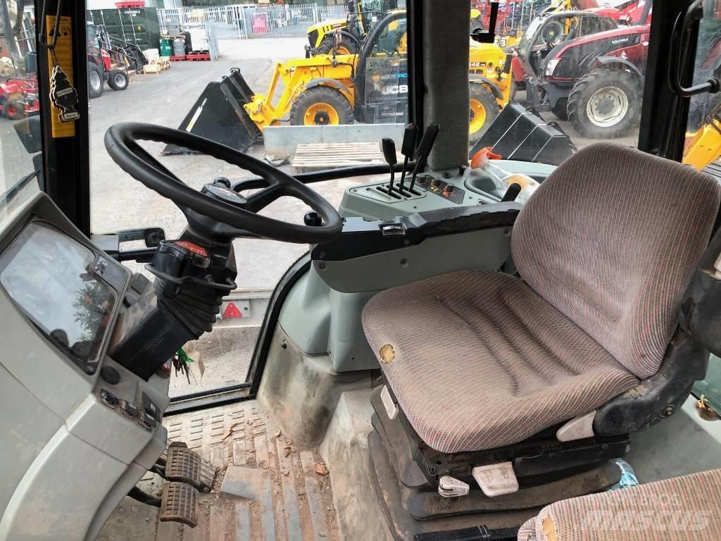 Massey Ferguson 8240 Traktori