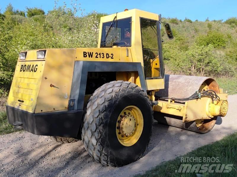 Bomag BW 213 Vienvalča grunts veltņi